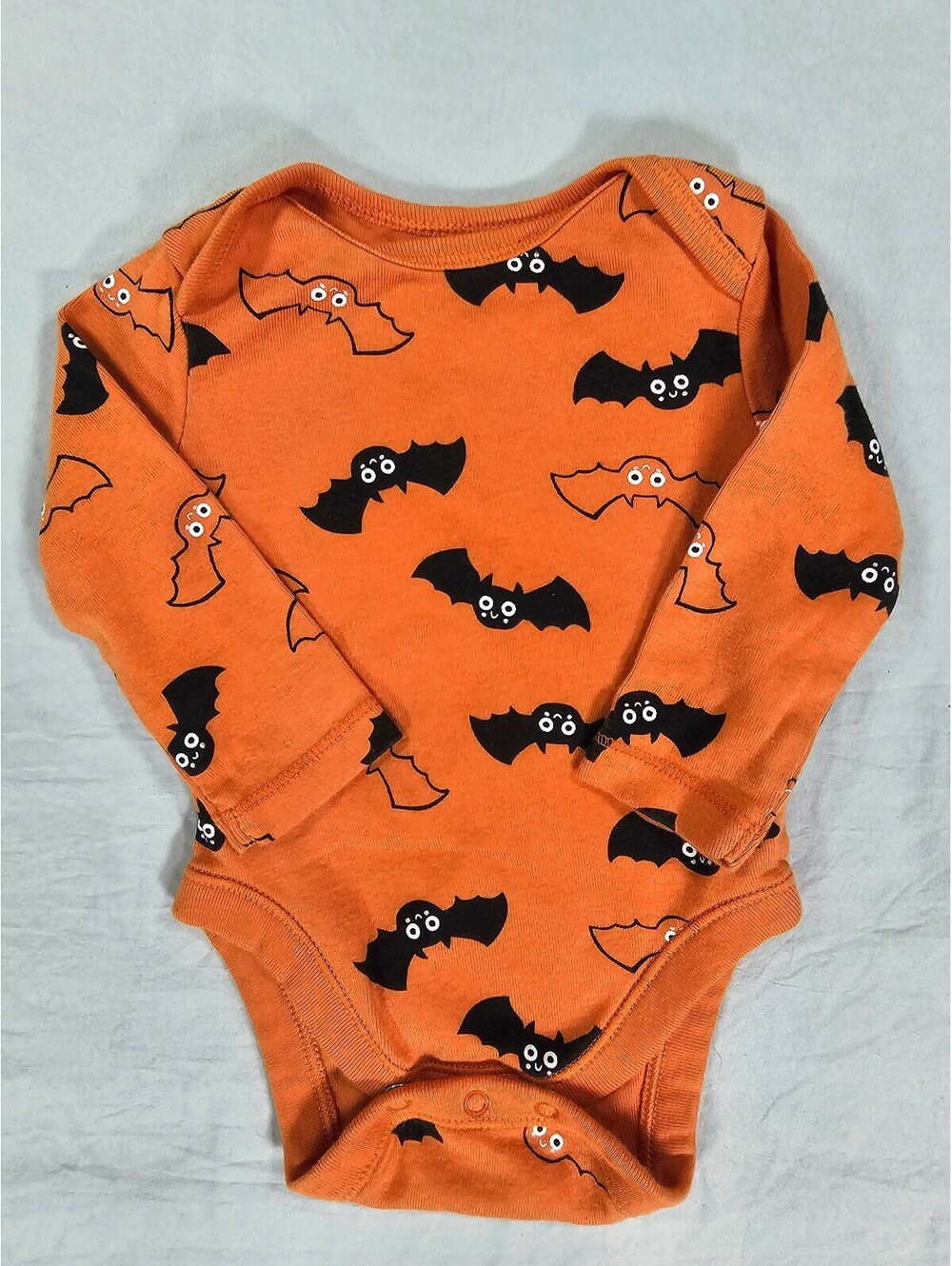 Old Navy 100% Cotton Baby Halloween Bat Print One Piece Romper. Size 0-3 months